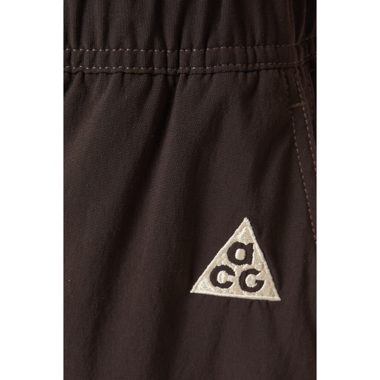 Nike - ACG Cargo Pants in Nylon
