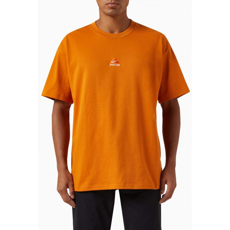 Nike - ACG Logo T-shirt in Recycled Jersey Orange
