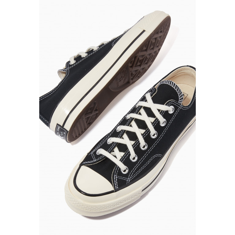 Converse - Chuck 70 Low-top Sneakers in Canvas