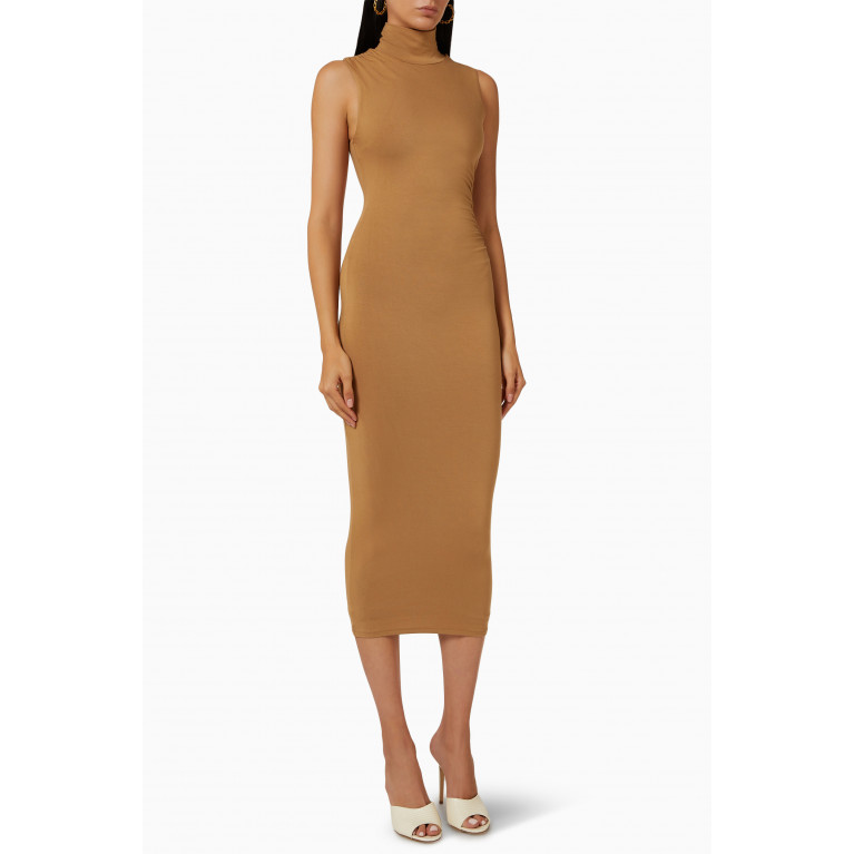 Good American - Good Touch Turtleneck Midi Dress in Stretch Rayon Brown