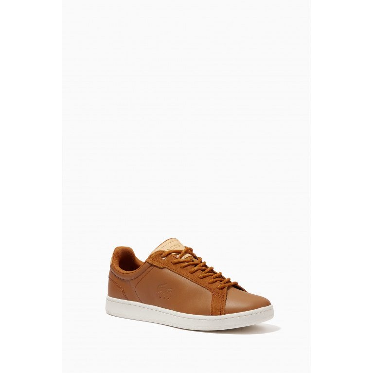 Lacoste - Carnaby Pro Low-top Sneakers in Leather & Suede