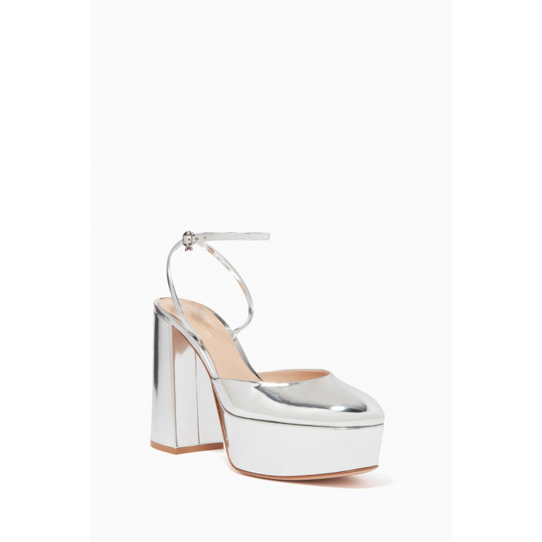 Gianvito Rossi - Chunky Platform Sandals in Metallic Leather Silver