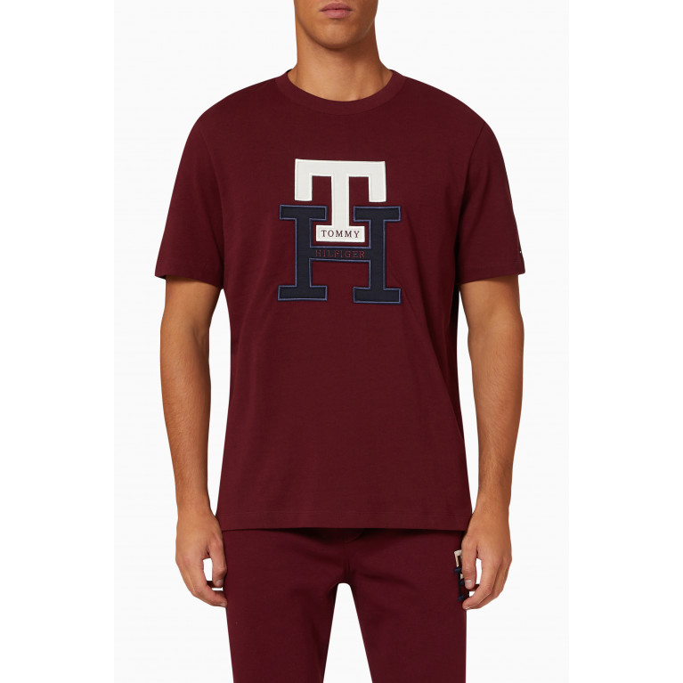 Tommy Hilfiger - Monogram Appliqué T-shirt in Organic Cotton Red