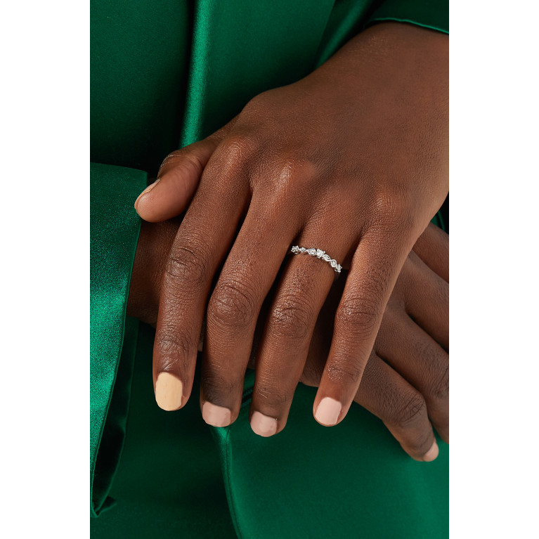 Damas - Stackable Diamond Ring in 18kt WhiteGold White