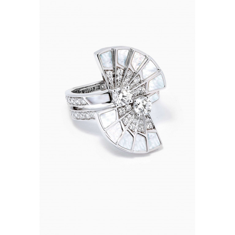 Garrard - Fanfare Symphony Diamond & Mother of Pearl Ring in 18kt White Gold
