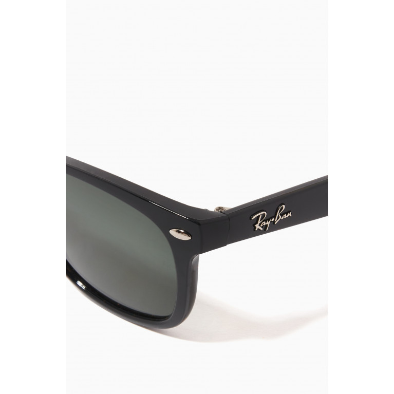 Ray-Ban Junior - Wayfarer Sunglasses in Acetate Black