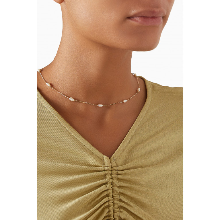 Luiny - Perlitas Pearl Chain Necklace in Gold-plated Metal