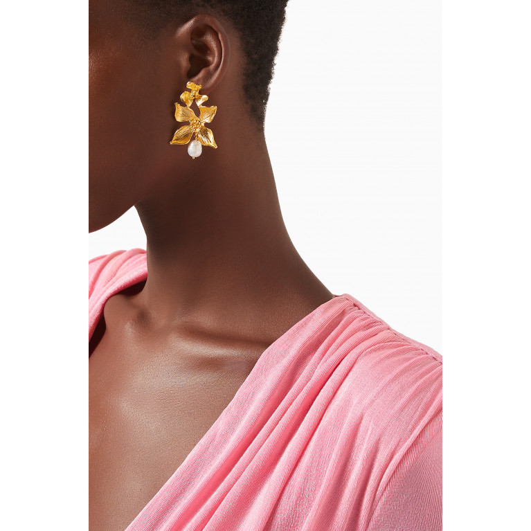 Lynyer - Pearl Blossom Drop Earrings in 24kt Gold-plated Brass