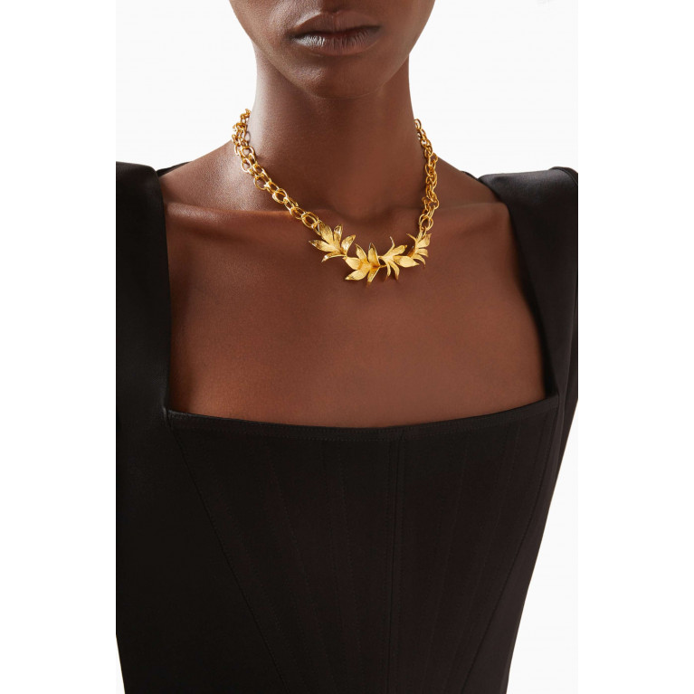 Lynyer - Guzmania Chain Necklace in 24kt Gold-plated Brass