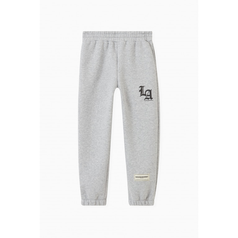 The Giving Movement - LA-print Lounge Joggers in Organic Cotton Grey