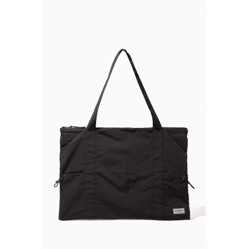 The Giving Movement - Re-Shell100© Gym Bag in Recycled Nylon Black