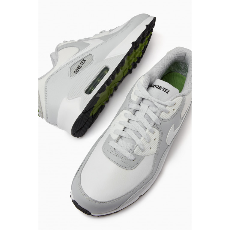 Nike - Air Max 90 GTX Sneakers in GORE-TEX White