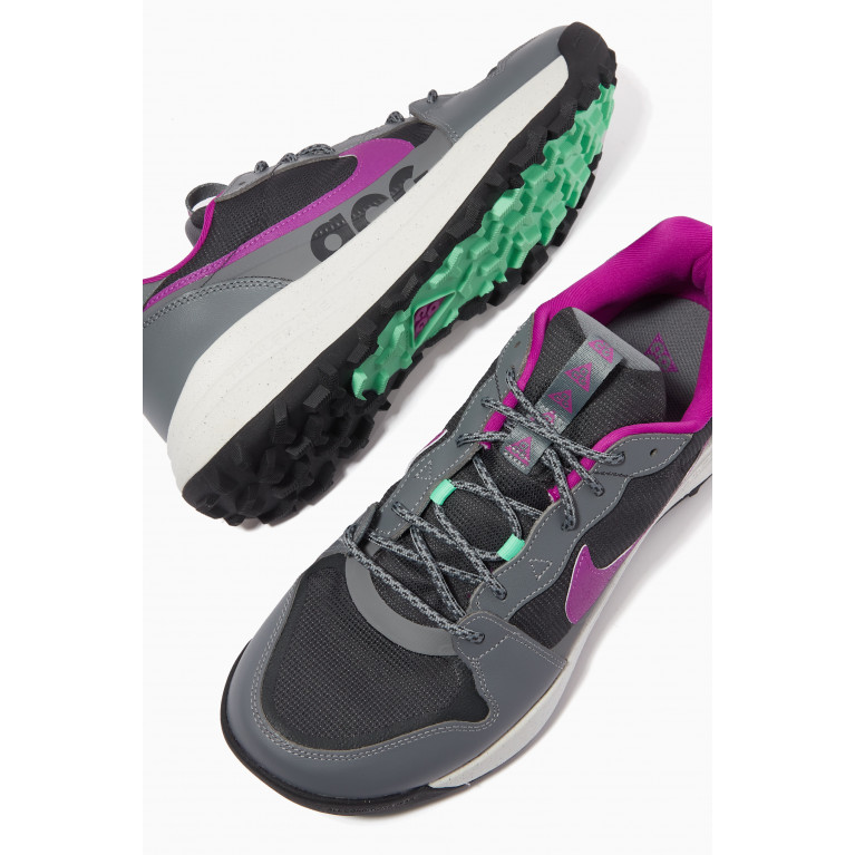 Nike - ACG Lowcate Sneakers in Knit Textile Grey