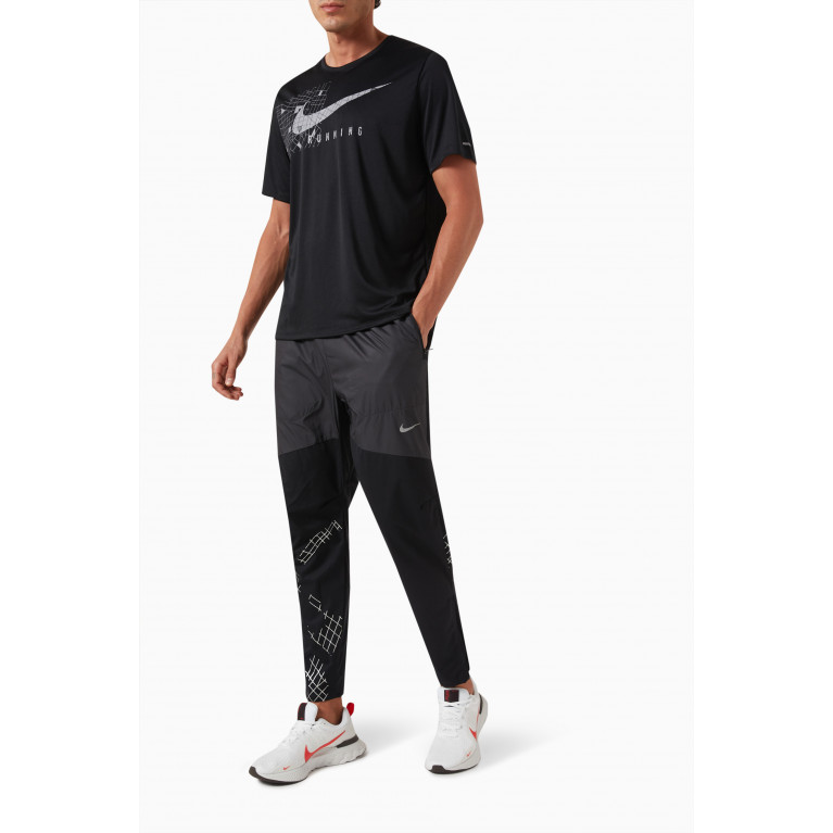 Nike Running - Run Division Flex Stride Pants in Nylon