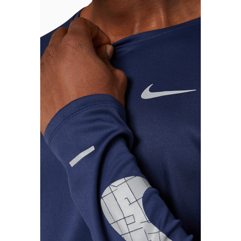 Nike Running - Dri-FIT Run Division T-Shirt in Nylon Blue