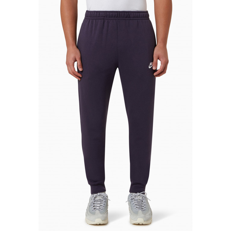 Nike - Nike Sportswear Club Sweatpants in Fleece Purple
