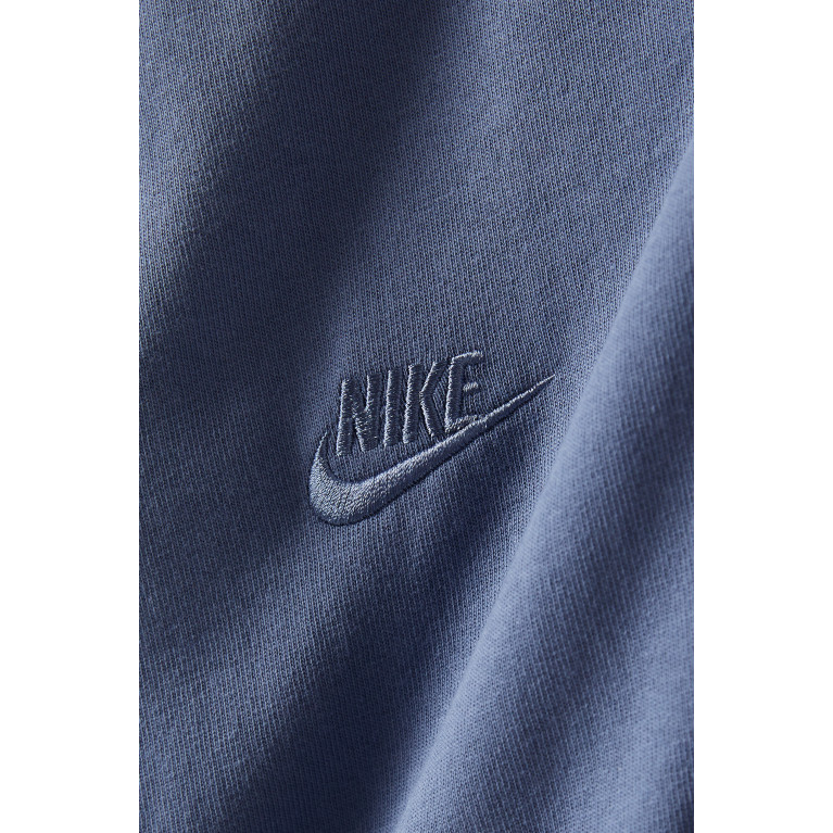 Nike - Sportswear Premium Essentials T-shirt in Cotton Blue