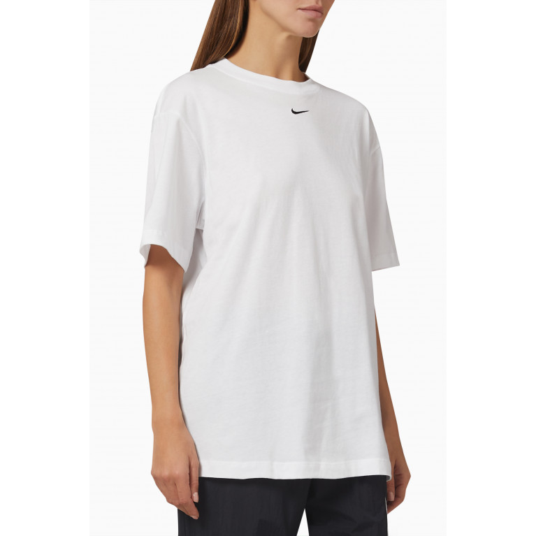 Nike - Logo Essential T-shirt in Organic Cotton White