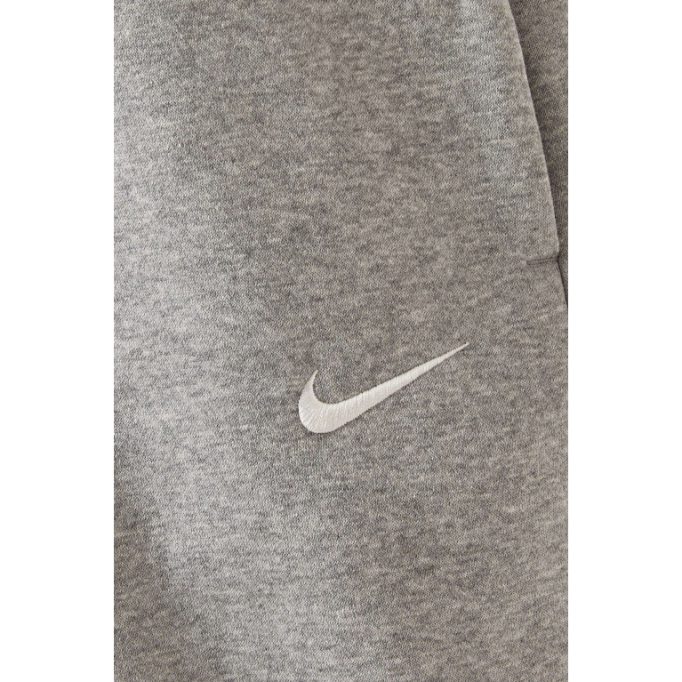 Nike - Logo Sweatpants in Phoenix Fleece Grey