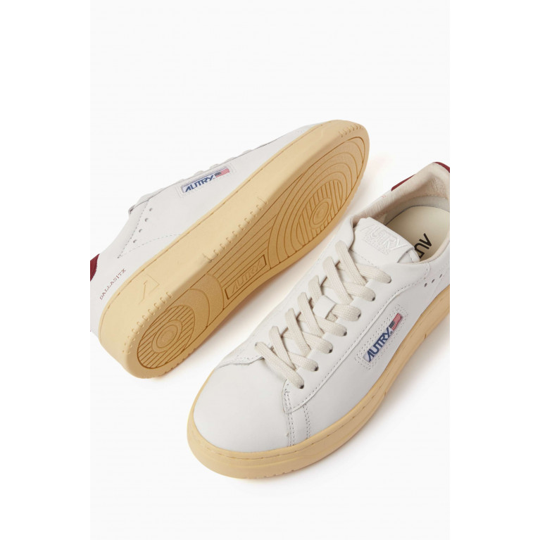 Autry - Dallas Low-top Sneakers in Leather