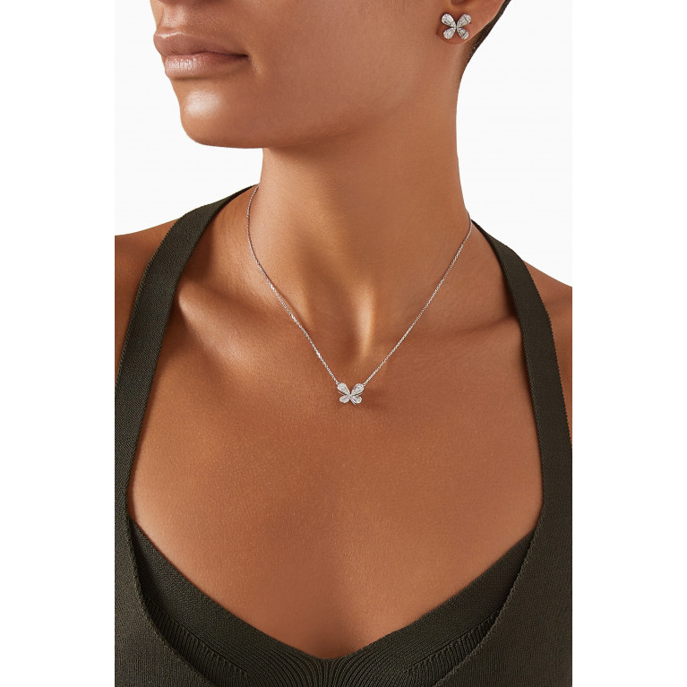 Maison H Jewels - Papillon Diamond Stud Earrings in 18kt White Gold Silver