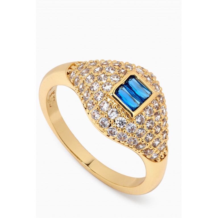 CZ by Kenneth Jay Lane - CZ Pavé Crystal Pinky Signet Ring in 14kt Gold-plated Brass Blue