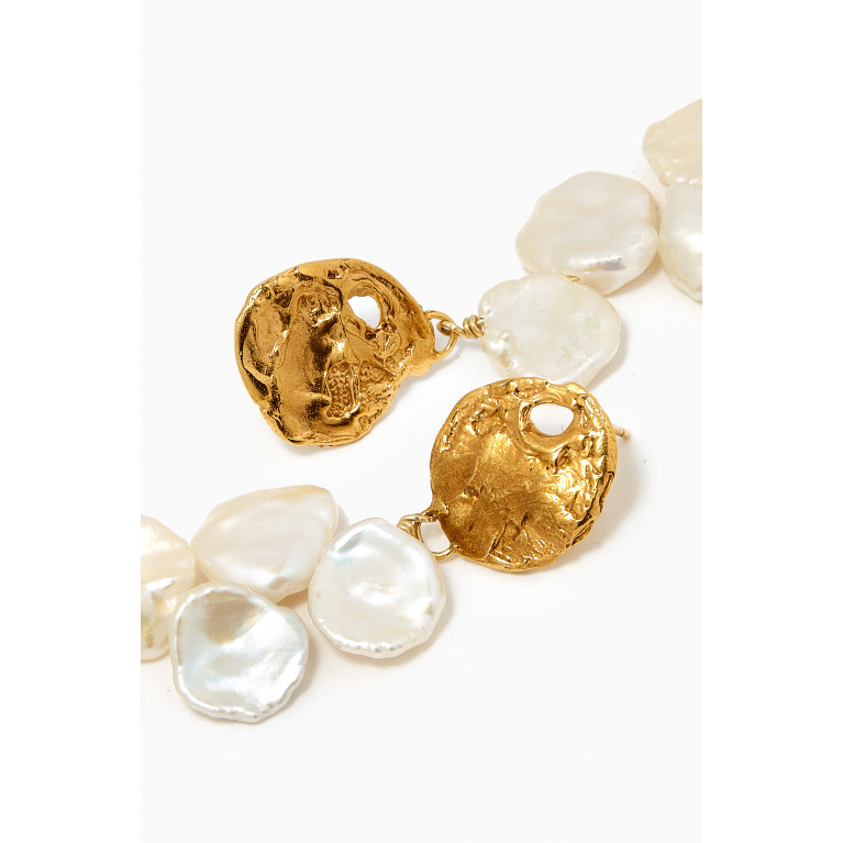 Alighieri - La Jetee Pearl Drop Earrings in 24kt Gold-plated Bronze