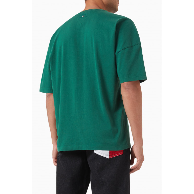 Tommy Jeans - Split Hem T-shirt in Recycled Cotton