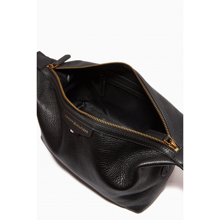 Tommy Hilfiger - Washbag in Premium Leather