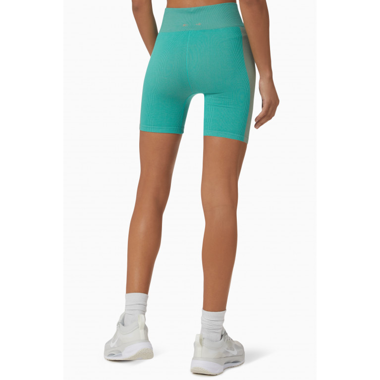 The Upside - Soft Seamless Ribbed Spin Shorts in Cotton-blend