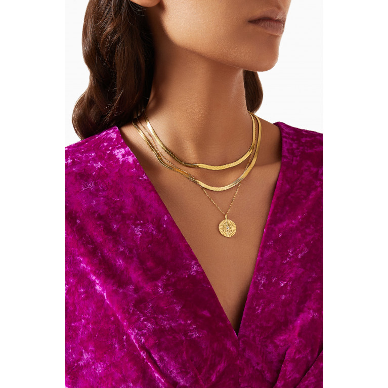 The Jewels Jar - Astral Ray Pendant Chain Set in 18kt Gold-plated Stainless Steel