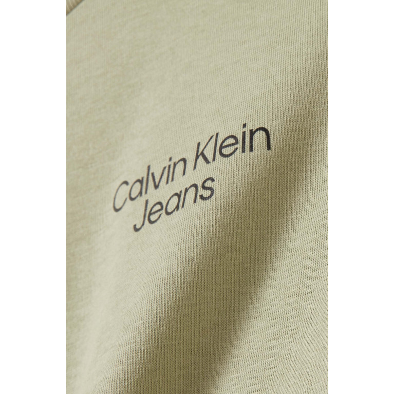 Calvin Klein - CKJ Stacked Logo T-shirt in Organic Cotton-jersey Green