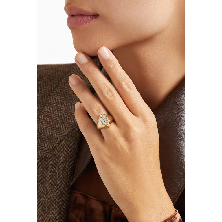 Susana Martins - The One Signet Marquise Diamond Ring in 18kt Gold