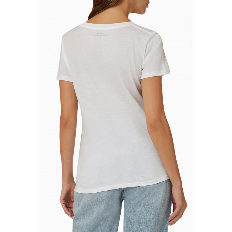 Vince - Essential V-neck T-shirt in Pima Cotton White