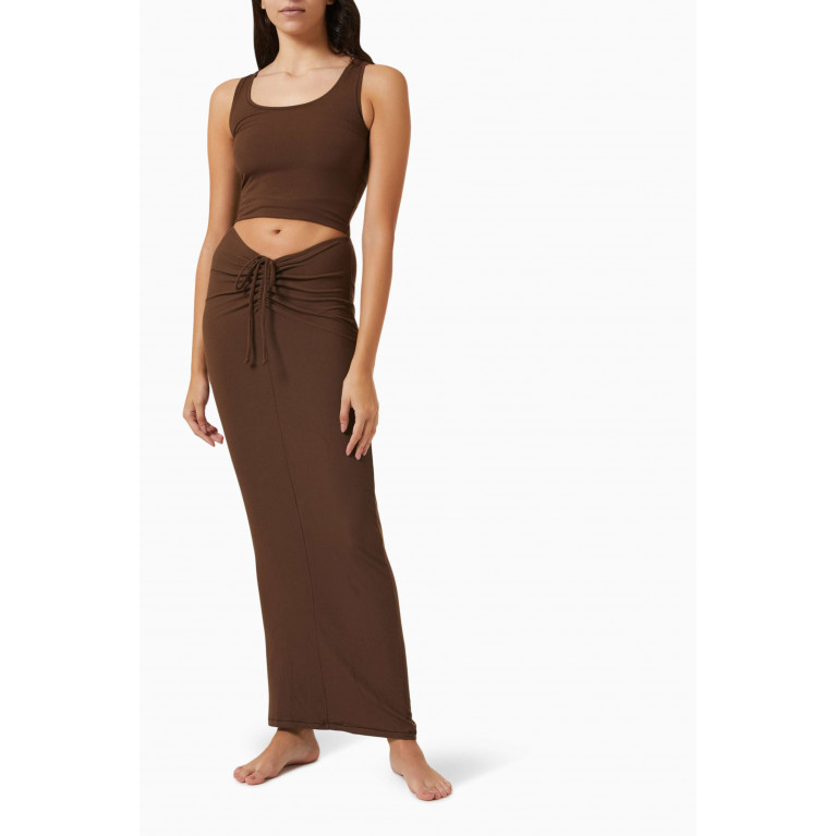 SKIMS - Soft Lounge Ruched Long Skirt COCOA