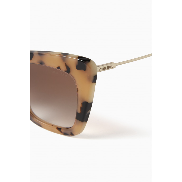 Miu Miu - Oversized Sunglasses in Acetate & Metal