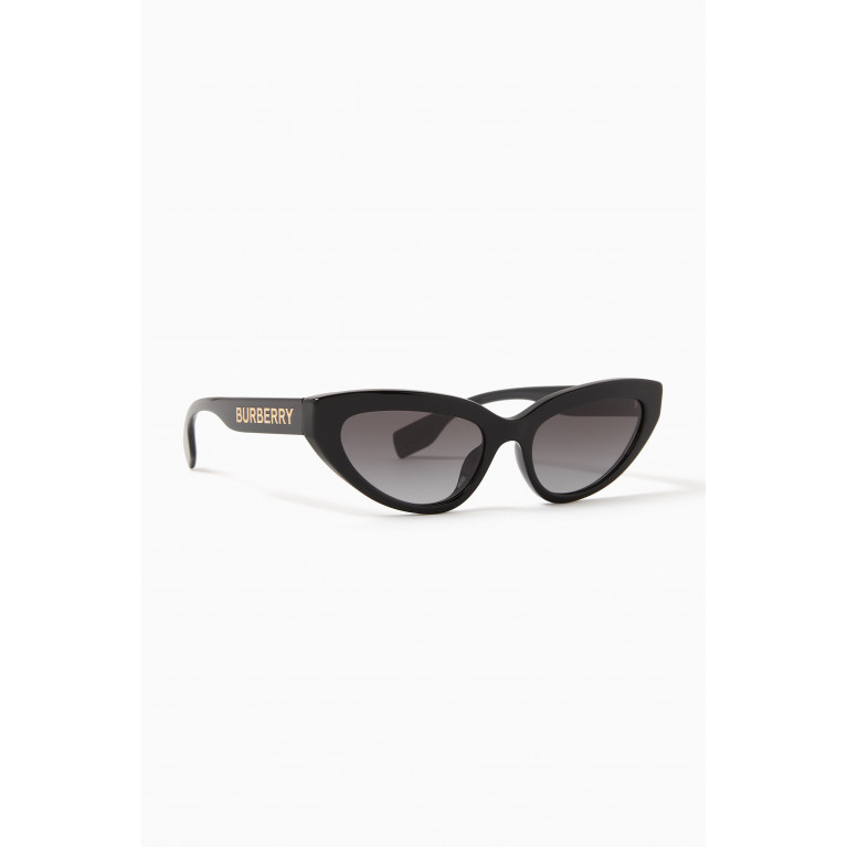Burberry - Cat Eye Sunglasses in Acetate