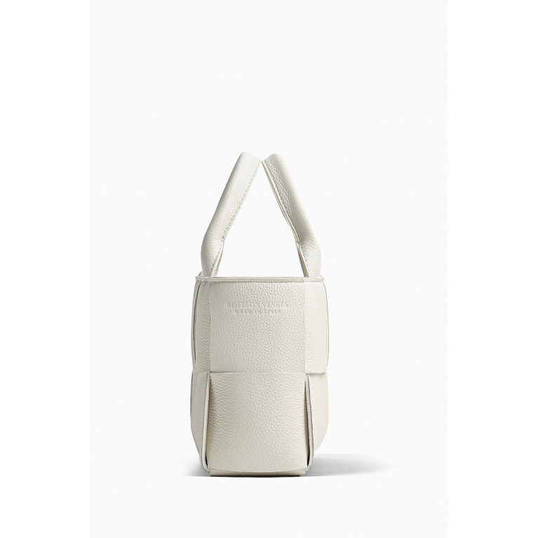 Bottega Veneta - Candy Arco Tote Bag in Intreccio Grained Leather