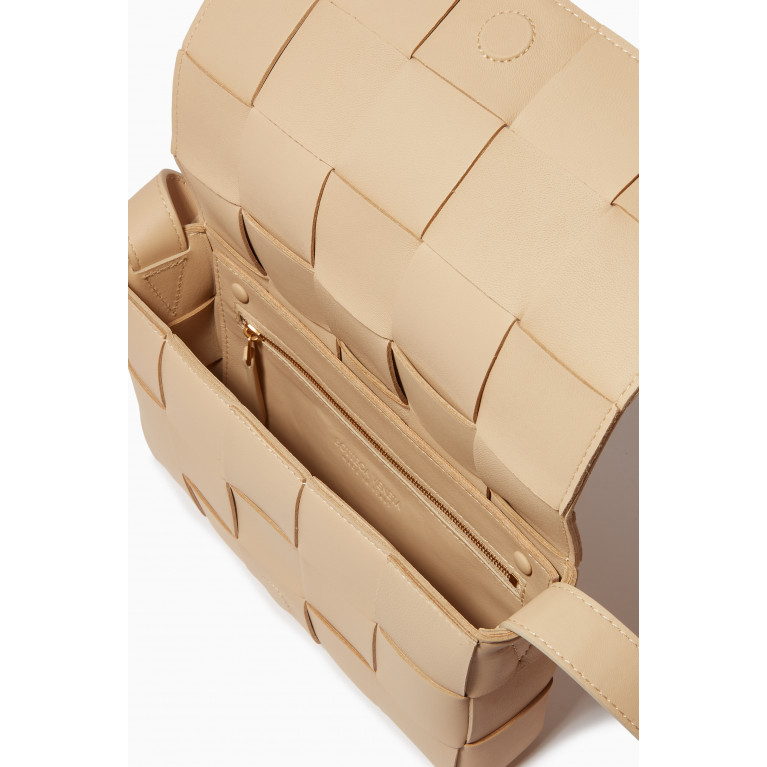 Bottega Veneta - Cassette Crossbody Bag in Intrecciato Leather