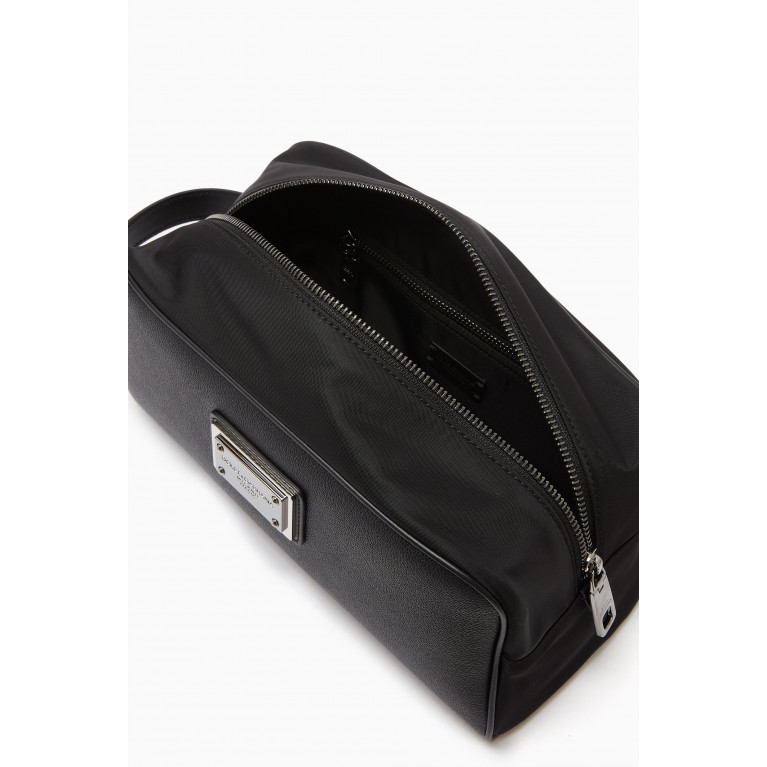 Dolce & Gabbana - Logo Plaque Washbag in Nylon and Leather