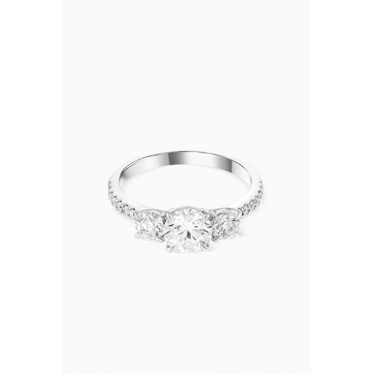 Damas - Gaia Three Diamond Ring in 18kt White Gold