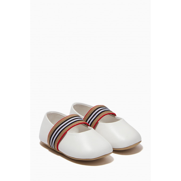 Burberry - N1-Livy Sandals in Leather