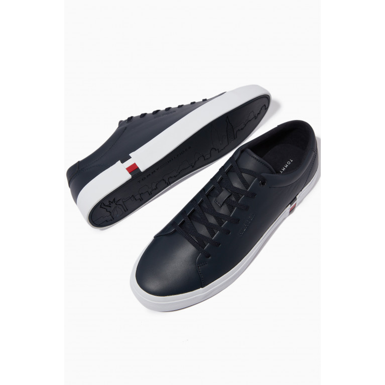 Tommy Hilfiger - Modern Signature Tape Sneakers in Leather Blend Blue