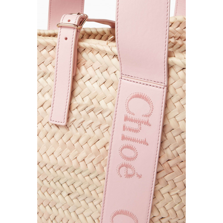 Chloé - Chloé Sense Medium Basket Bag in Raffia & Leather Pink