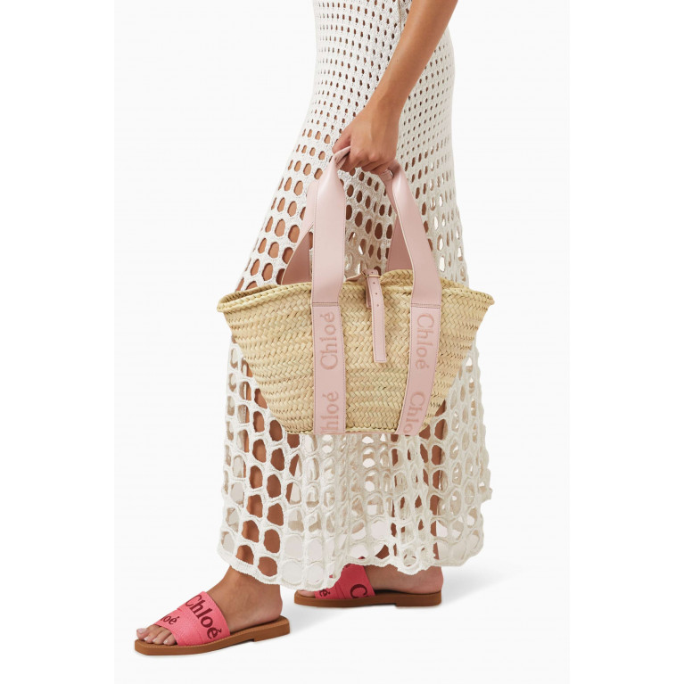 Chloé - Chloé Sense Medium Basket Bag in Raffia & Leather Pink