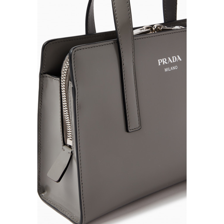 Prada - 1995 Re-edition Tote Bag in Leather Grey