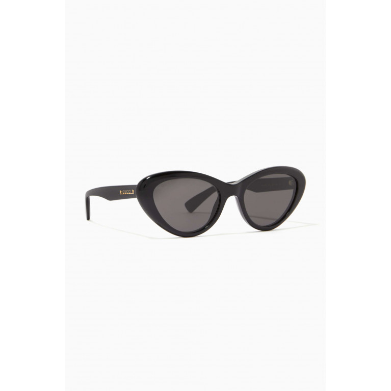 Gucci - Cat Eye Sunglasses in Acetate Black