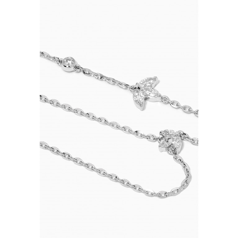 LaBella - Diamond Hand Chain in 18kt White Gold