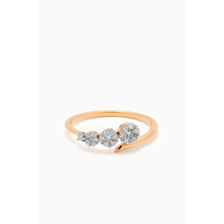 STONE AND STRAND - Diamond Burst Galaxy Ring in 10kt Yellow Gold