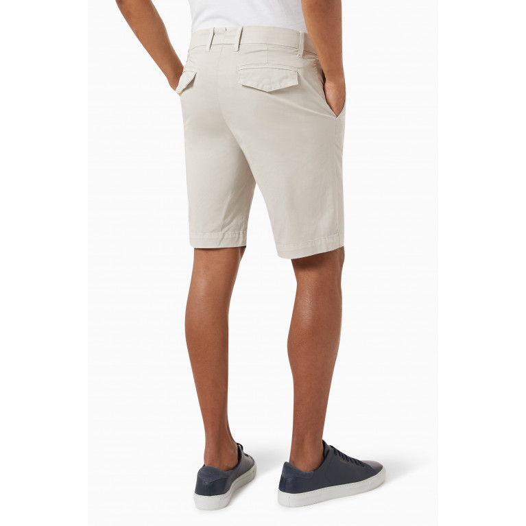 Eleventy - Chino Shorts in Stretch-cotton Neutral